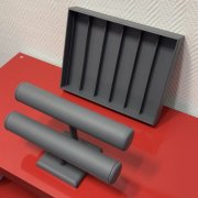 Планшет и подставка для украшений из серой кожи