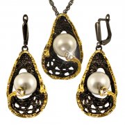 Комплект с жемчугом Black style Gold
