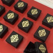 Коробочка крышка-дно для пирсинга с логотипом компании
